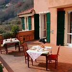 Il Pozzo E Il Melograno 3*