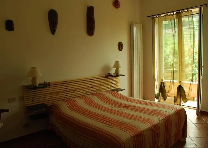 Il Pozzo E Il Melograno Bed & Breakfast Finale Ligure